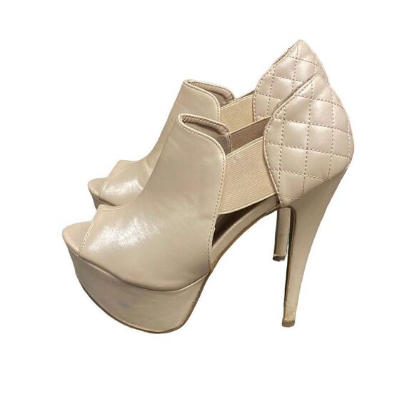Charlotte Russe Nude Peep Toe Platform Stiletto Heels Size 8 - Picture 1 of 10